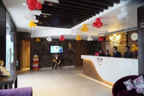 RRV Hotel - Lobby