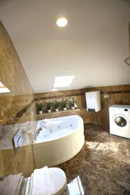 Truemar Hotels & Suites - Bathroom