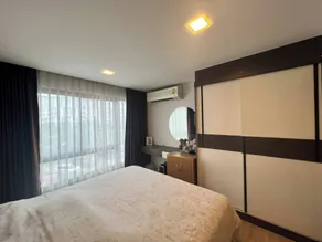 Living avenue condo - Værelse