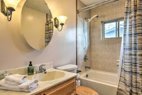 Lakeside Urbana Home - Near Hunting & Fishing! - Interiør