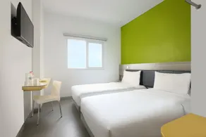 Amaris Hotel Margorejo Surabaya - Room