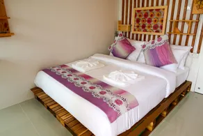 Baan URT Suratthani Airport Hotel - Værelse