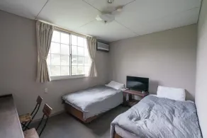 Guesthouse leaf - Camera