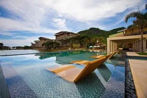 Pico De Loro Hamilo Coast Guest House - Pool
