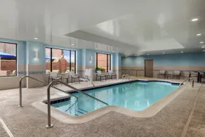 Holiday Inn Express & Suites Indianapolis Dtn-Conv Ctr Area by IHG - Piscine
