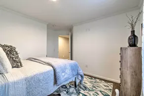 Lakefront Home w/ Deck, Fishing Dock & Canoe! - Intérieur