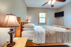 Pet-friendly Iron River Cabin With Fire Pit! - Interiør