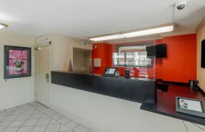 Extended Stay America Select Suites - Atlanta - Perimeter - Hammond Drive - Lobby