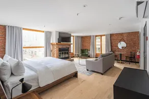 Lofts du Vieux-Port by Gray Collection - Room
