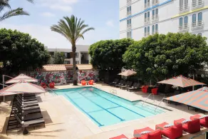 Aloft by Marriott El Segundo - Los Angeles Airport - Piscine
