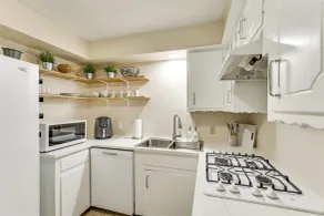 Hike, Fish & Swim: Nat'l Forest Home in Crockett - Innvendig