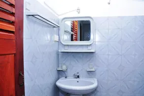 Latheena Resort - Bathroom