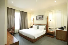 Akhyana Hotel Near Unitech Cyber Park - Vista do quarto