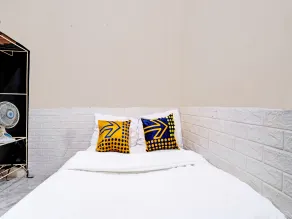 OYO Life 91589 Bunda Homestay Syariah - Værelse