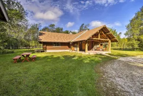 Valders Log Home Near EEA Air Show & Sheboygan! - Innvendig