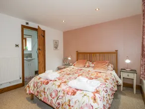 Meadow Barn - Rom
