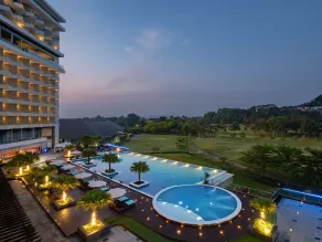 Radisson Golf & Convention Center Batam - Pool