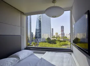 citizenM Paris La Défense - Vue de la chambre
