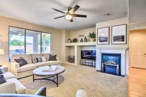 Private Pool & Hot Tub: Southeast Gilbert Home - Innvendig