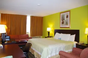 Days Hotel by Wyndham Danville Conference Center - Chambre