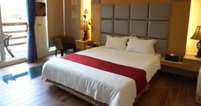 River Forest Leisure Farm - Room