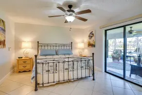 Private Dock: Canalfront Home in Cape Coral - Interior