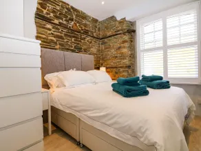 Rock House - Room