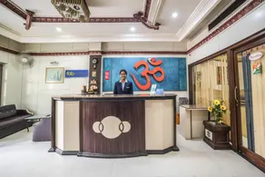 Hotel Santoor - Geeta Bhawan Square - Réception