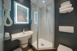 Brit Hôtel Le Cottage Arnage - Salle de bain