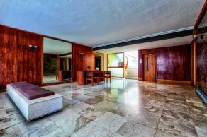 Groovy Apartment by the Sea with Garden - Entrada (vista interior)