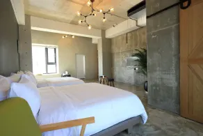 Come Sit Hostel - Room