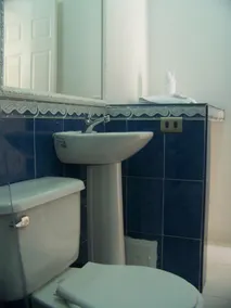 Hotel Zamba - Bathroom