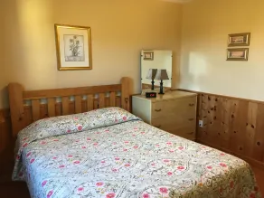 Upper Clements Cottages - Room