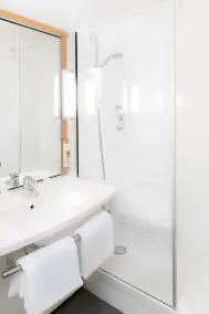 ibis Caen Centre - Salle de bain