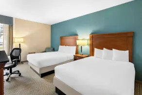Sonesta Essential Houston Hobby Airport - Room