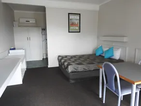 The Argent Motel - Room