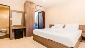 B2 Airport Boutique & Budget Hotel - Room