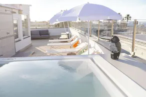 White 1903 - Rooftop Pool & Luxury Rooms - Pool