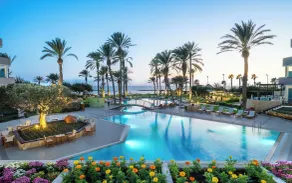 Constantinou Bros Asimina Suites Hotel - Vue de la chambre