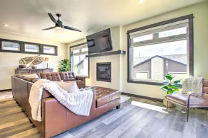 Modern Bozeman Family Townhome w/ Hot Tub! - Interior