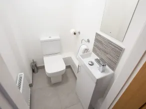 Minafon - Bathroom