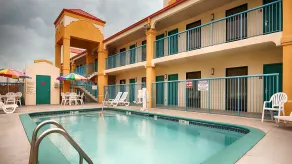 Baymont by Wyndham Franklin - Piscine