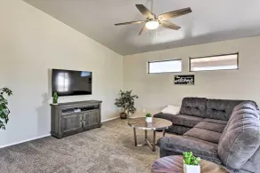 Oro Valley Home w/ Hot Tub & Mountain Views! - Intérieur