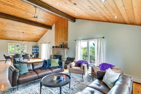 3 Acres, Mtn Views, Hot Tub, Steps to Winery - Interiør