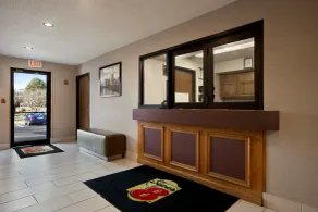 Super 8 by Wyndham Richmond/Chamberlayne Rd - Hall