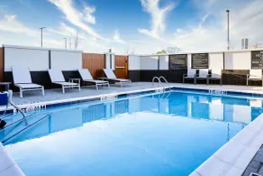 Fairfield by Marriott Inn & Suites Canton Riverstone Parkway - Piscine