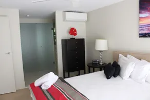 Solnamara Beachfront Apartments - Room