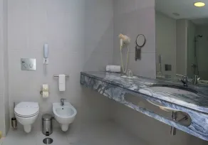 Hotel São Bento da Porta Aberta & Spa - Bathroom