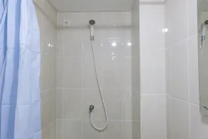 Contemporer Studio Apartment M-Town Residence near Summarecon Mall Serpong - Badeværelse