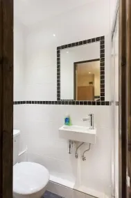 Emporium City Centre Self Catering - Badrum